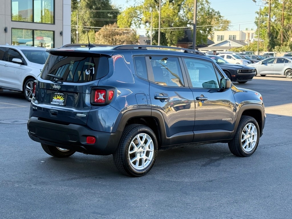 2022 Jeep Renegade Latitude photo 7
