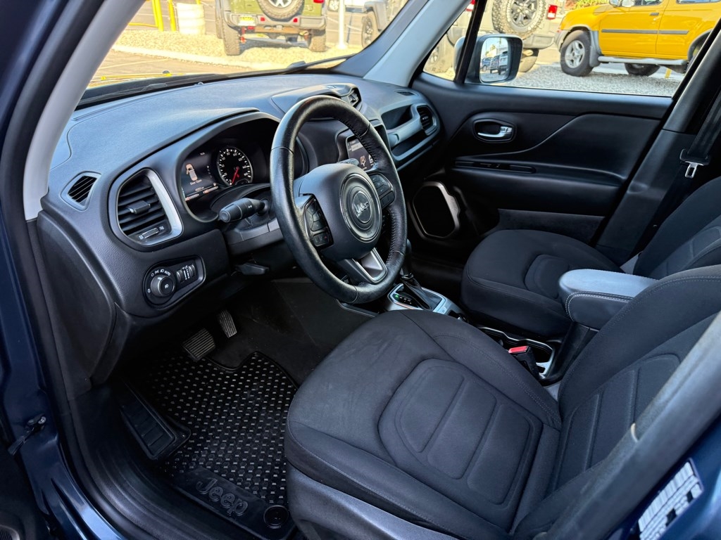 2022 Jeep Renegade Latitude photo 12