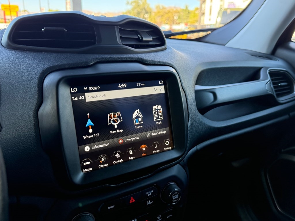 2022 Jeep Renegade Latitude photo 23