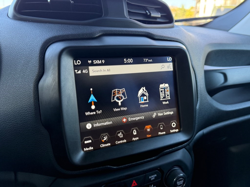 2022 Jeep Renegade Latitude photo 27