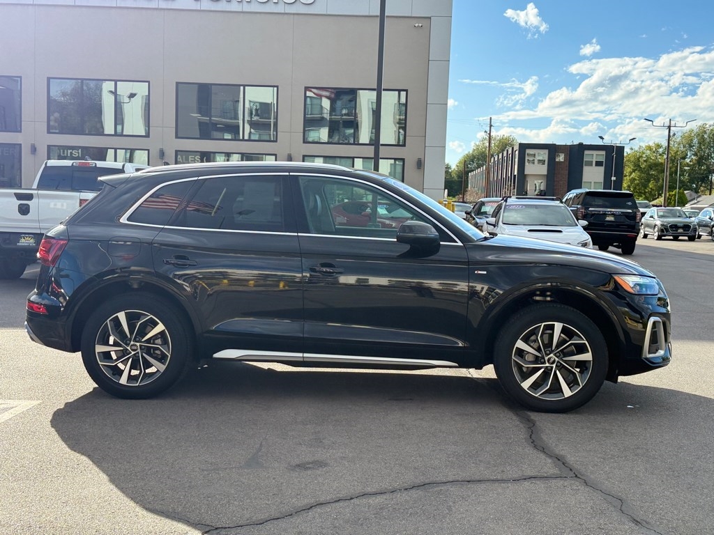2022 Audi Q5 S line Premium Plus 45 TFSI photo 4