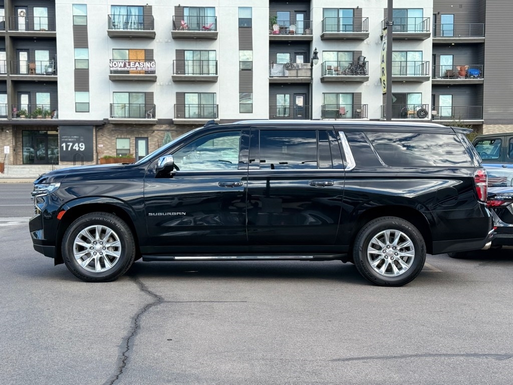 2023 Chevrolet Suburban Premier photo 4