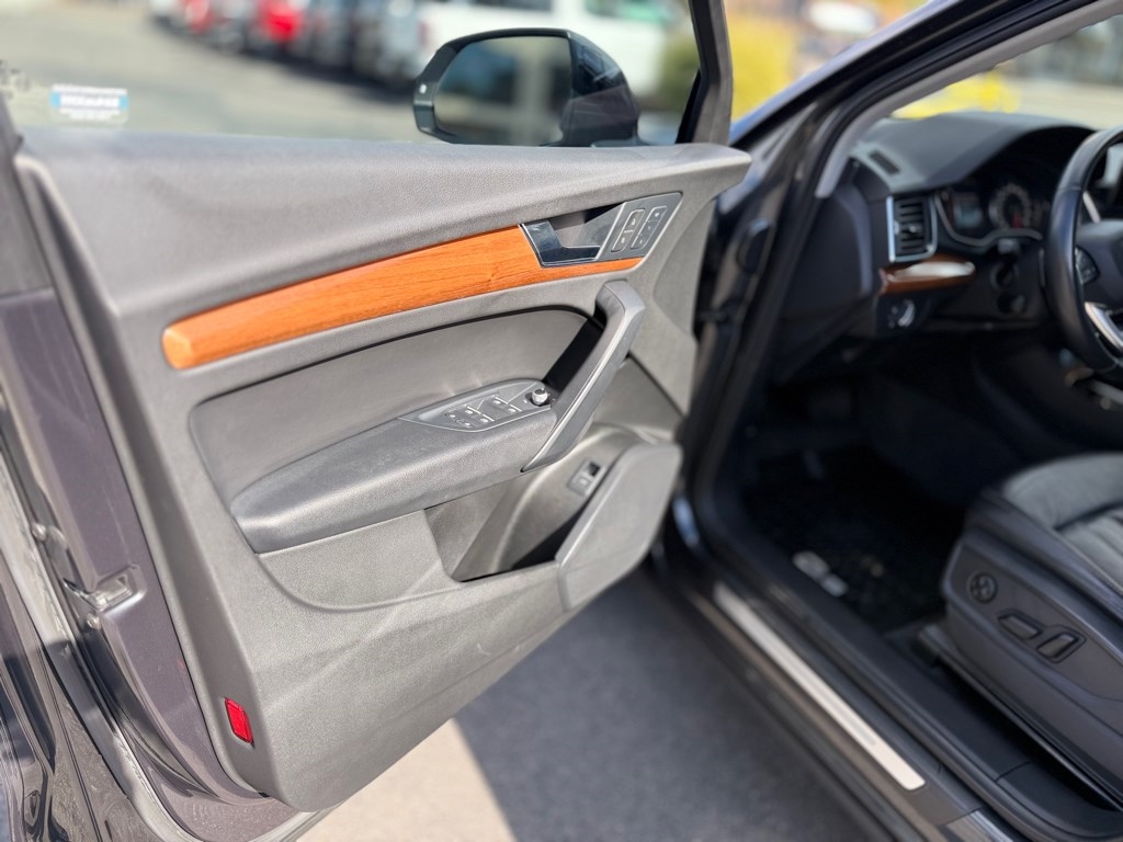 Audi Q5 Premium 45 TFSI quattro 2021