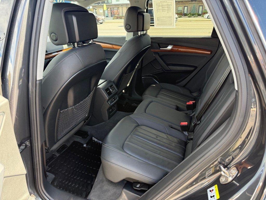 Audi Q5 Premium 45 TFSI quattro 2021