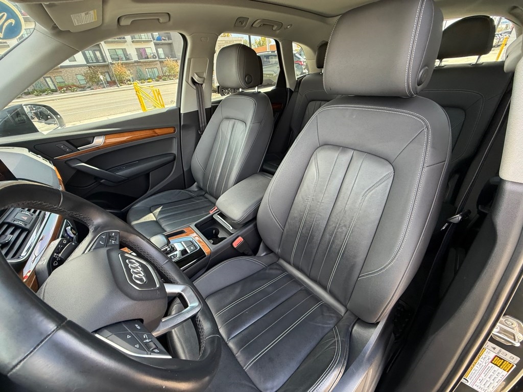 Audi Q5 Premium 45 TFSI quattro 2021