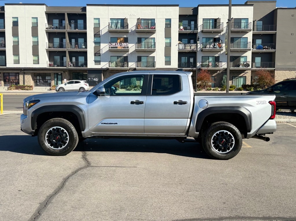 Toyota Tacoma 4WD TRD Off Road Double Cab 5' Bed MT (Natl) 2024 Toyota Tacoma 4WD TRD Off Road Double Cab 5' Bed MT (Natl) 2024