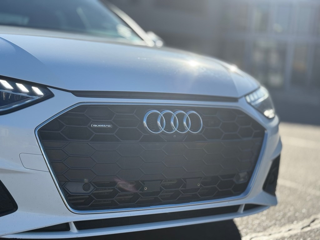 Audi A4 Sedan S line Premium Plus 45 TFSI quattro 2023 Audi A4 Sedan S line Premium Plus 45 TFSI quattro 2023