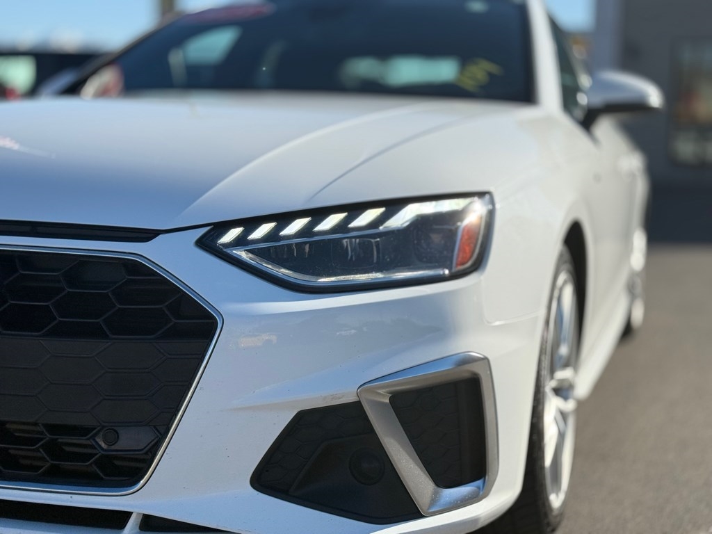 Audi A4 Sedan S line Premium Plus 45 TFSI quattro 2023 Audi A4 Sedan S line Premium Plus 45 TFSI quattro 2023