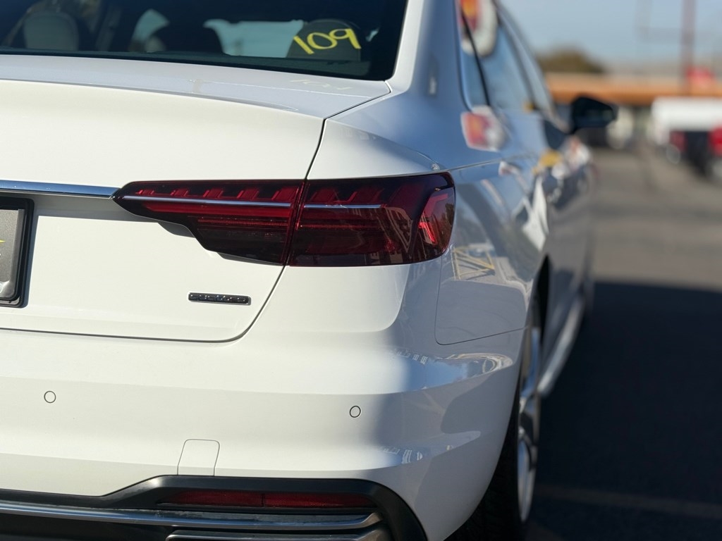 Audi A4 Sedan S line Premium Plus 45 TFSI quattro 2023 Audi A4 Sedan S line Premium Plus 45 TFSI quattro 2023