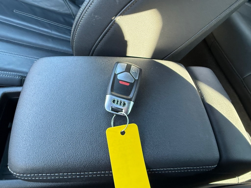 Audi A4 Sedan S line Premium Plus 45 TFSI quattro 2023 Audi A4 Sedan S line Premium Plus 45 TFSI quattro 2023