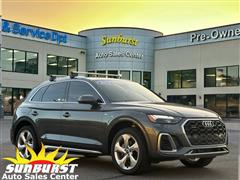 2022 Audi Q5  2022 Audi Q5