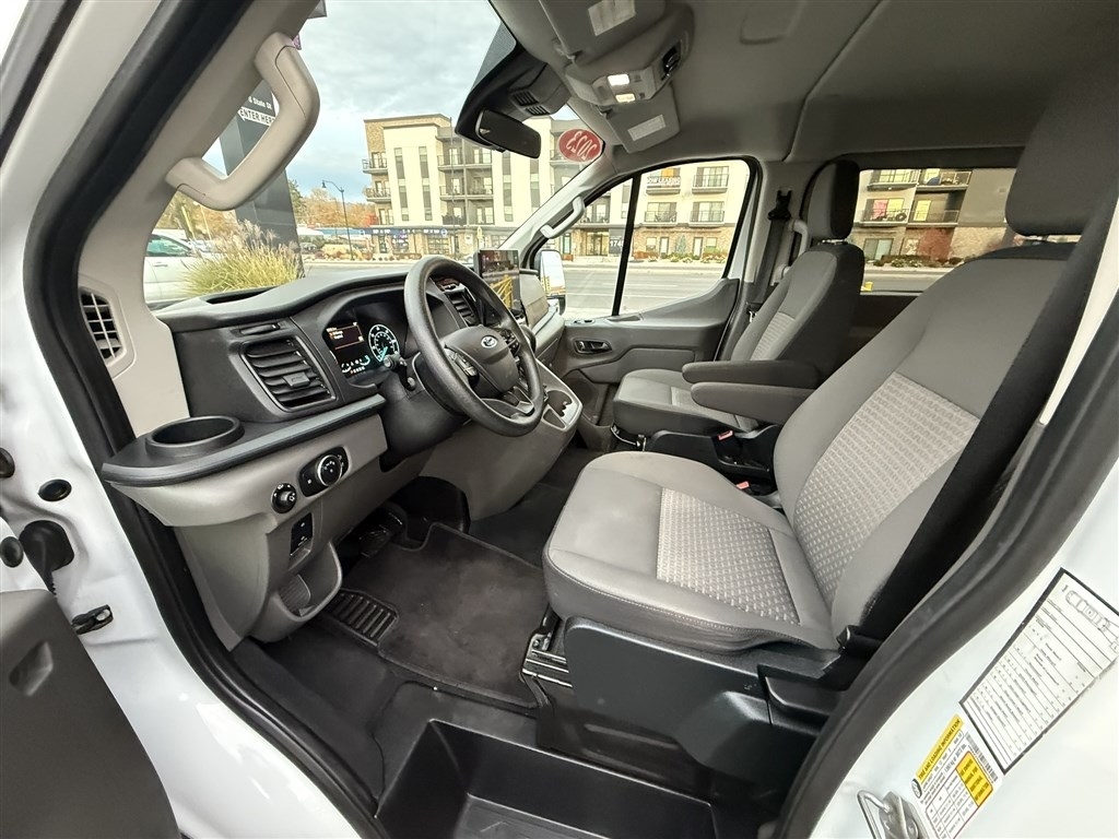 Ford Transit Passenger Wagon T-350 148" Low Roof XL RWD 2023