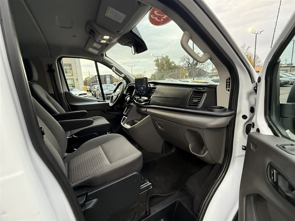 Ford Transit Passenger Wagon T-350 148" Low Roof XL RWD 2023