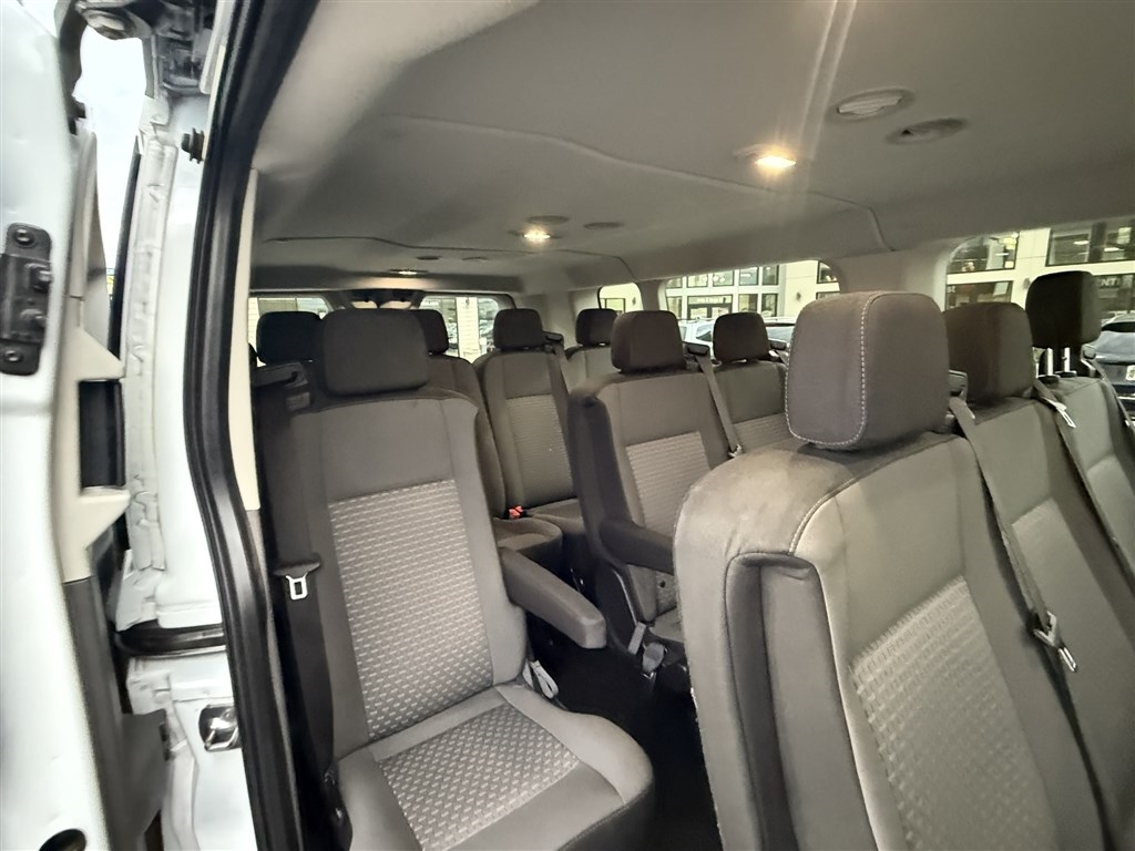 Ford Transit Passenger Wagon T-350 148" Low Roof XL RWD 2023