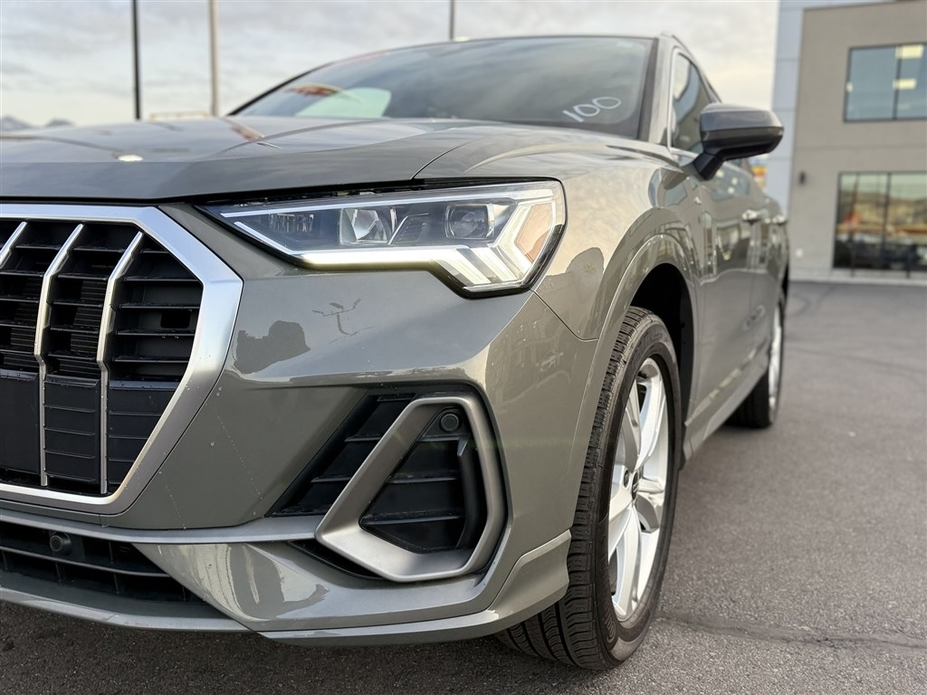 Audi Q3 S line Premium Plus 45 TFSI quattro 2023