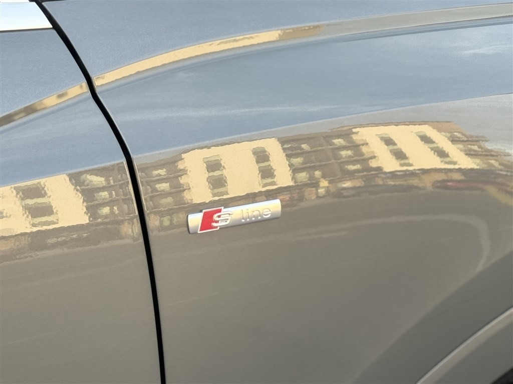 Audi Q3 S line Premium Plus 45 TFSI quattro 2023