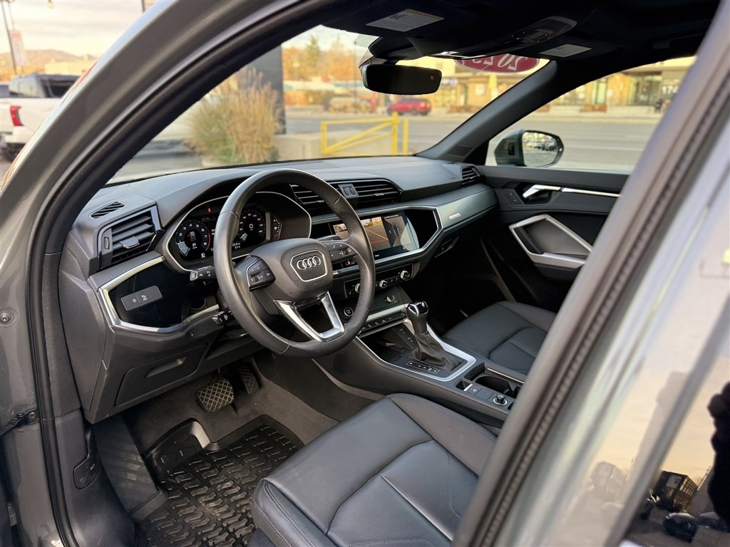 Audi Q3 S line Premium Plus 45 TFSI quattro 2023