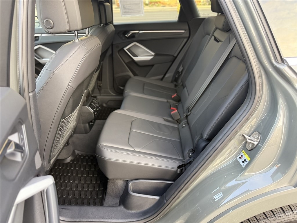 Audi Q3 S line Premium Plus 45 TFSI quattro 2023