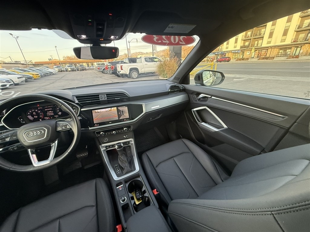 Audi Q3 S line Premium Plus 45 TFSI quattro 2023