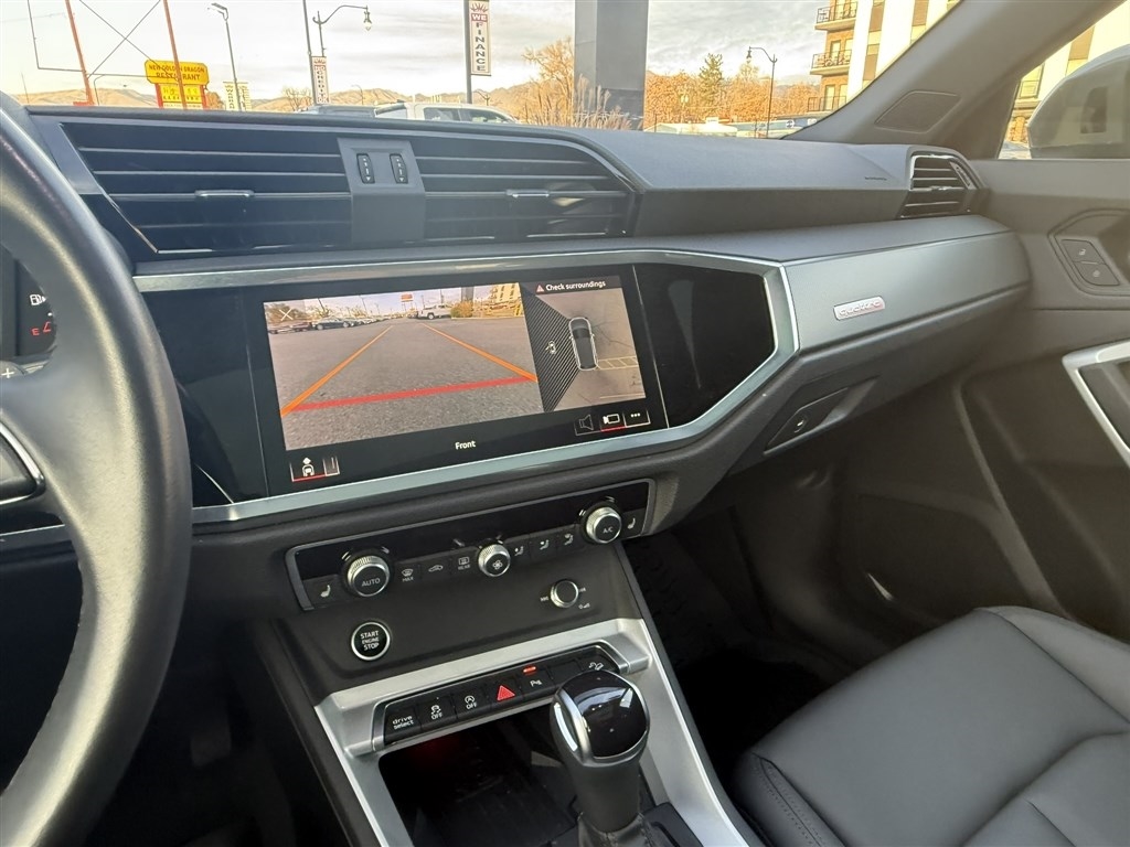 Audi Q3 S line Premium Plus 45 TFSI quattro 2023