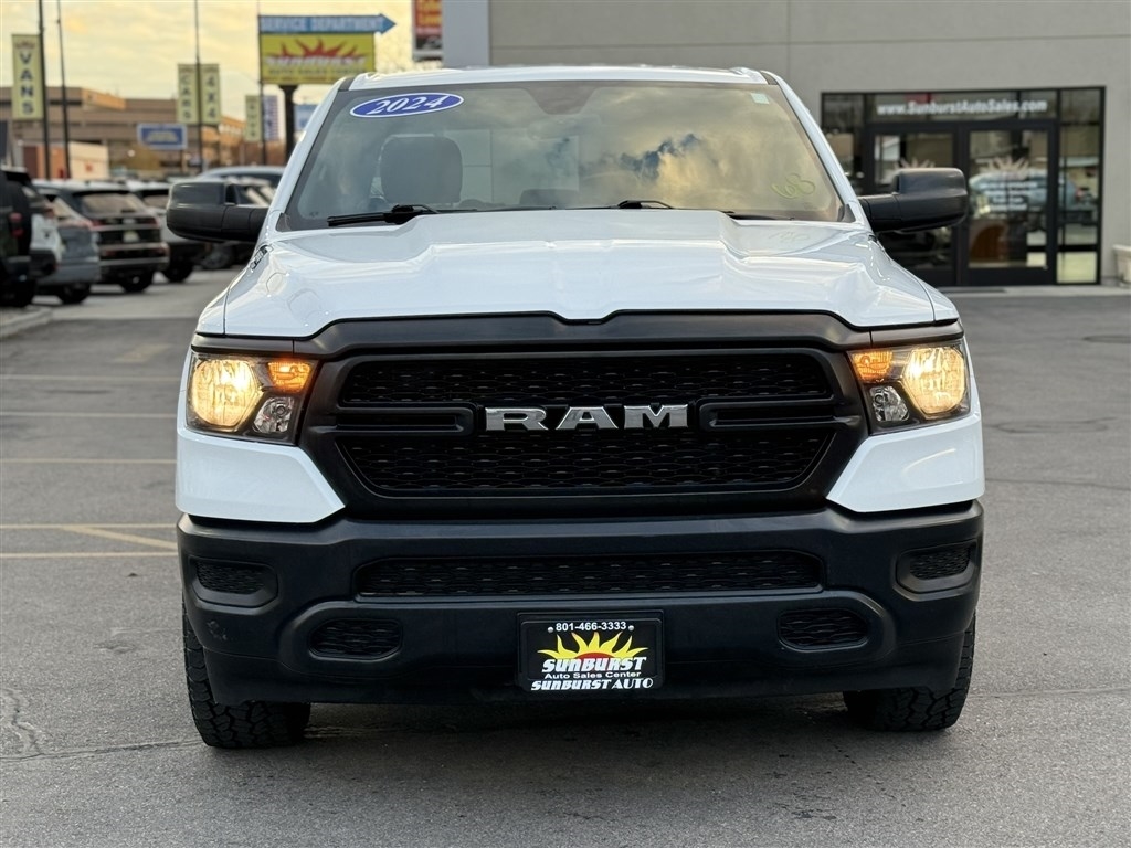 RAM 1500 Tradesman 4x4 Crew Cab 5'7" Box 2024