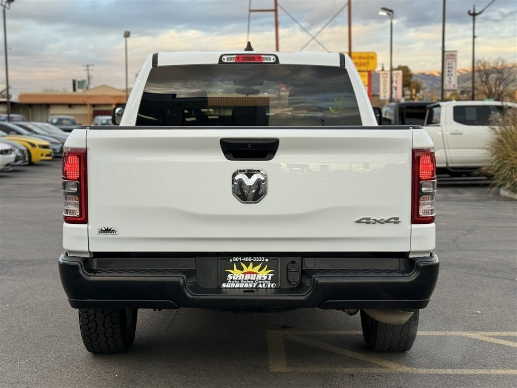 RAM 1500 Tradesman 4x4 Crew Cab 5'7" Box 2024