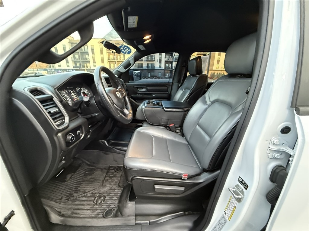 RAM 1500 Tradesman 4x4 Crew Cab 5'7" Box 2024