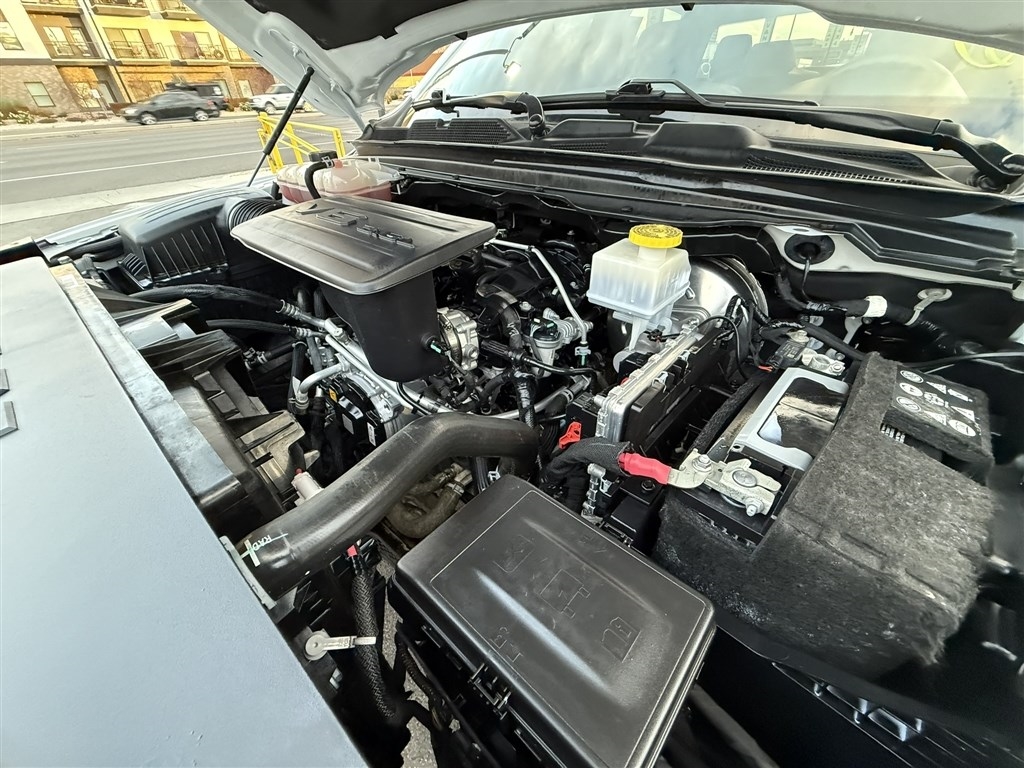 RAM 1500 Tradesman 4x4 Crew Cab 5'7" Box 2024