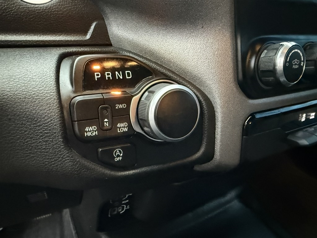 RAM 1500 Tradesman 4x4 Crew Cab 5'7" Box 2024