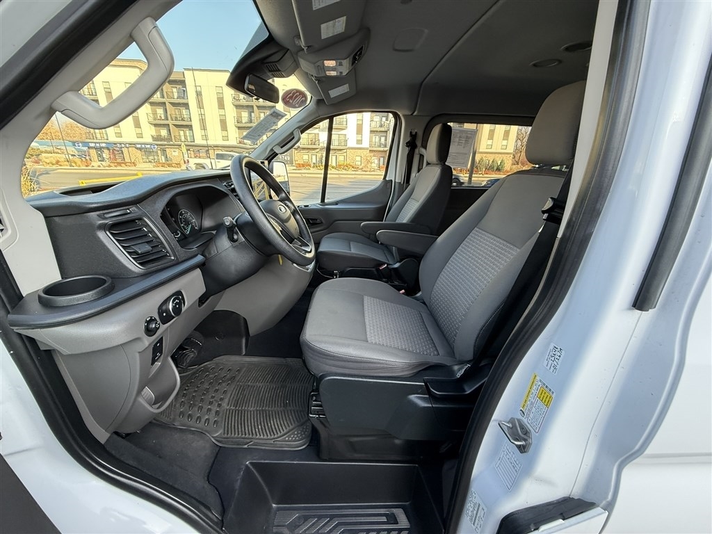 Ford Transit Passenger Wagon T-350 148" Low Roof XL RWD 2023