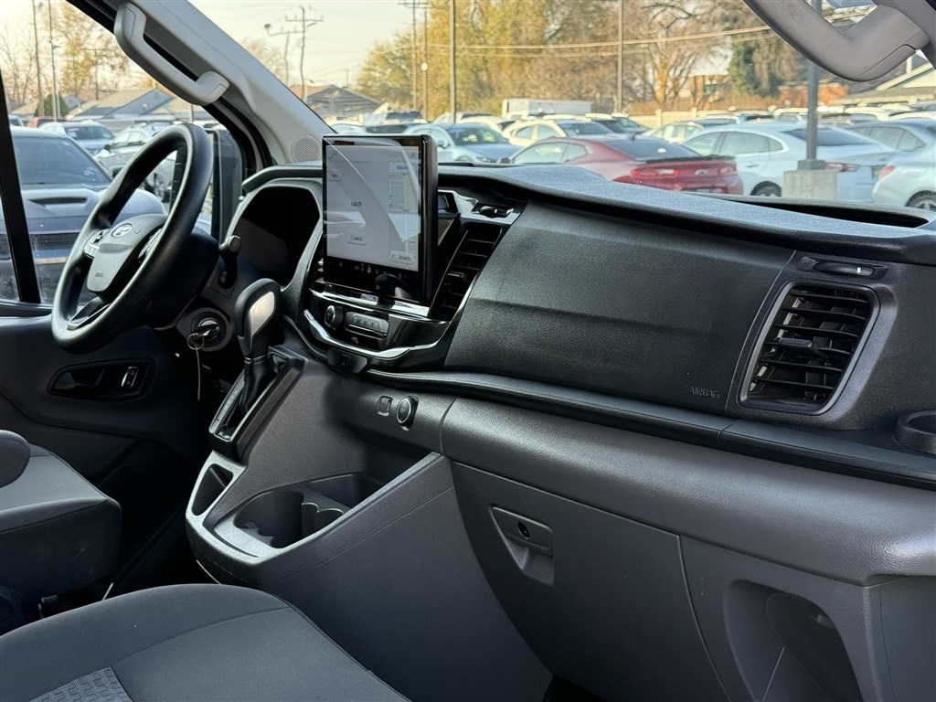 Ford Transit Passenger Wagon T-350 148" Low Roof XL RWD 2023