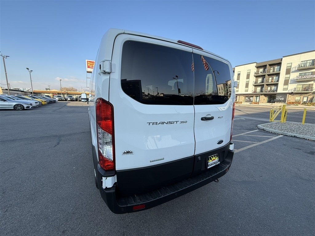 Ford Transit Passenger Wagon T-350 148" Low Roof XL RWD 2023