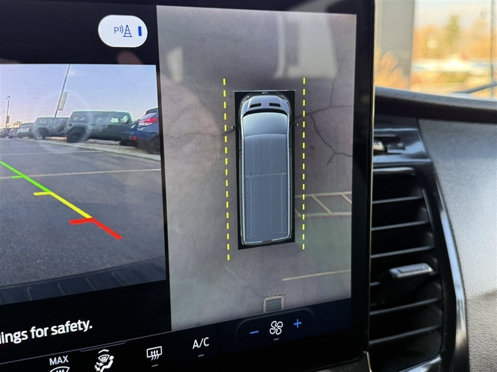 Ford Transit Passenger Wagon T-350 148" Low Roof XL RWD 2023