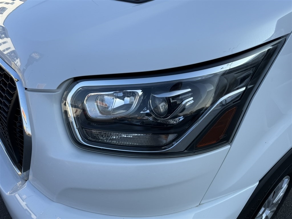 Ford Transit Passenger Wagon T-350 148" Low Roof XL RWD 2023