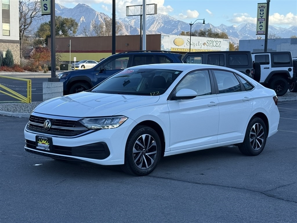 2023 Volkswagen Jetta S photo 3