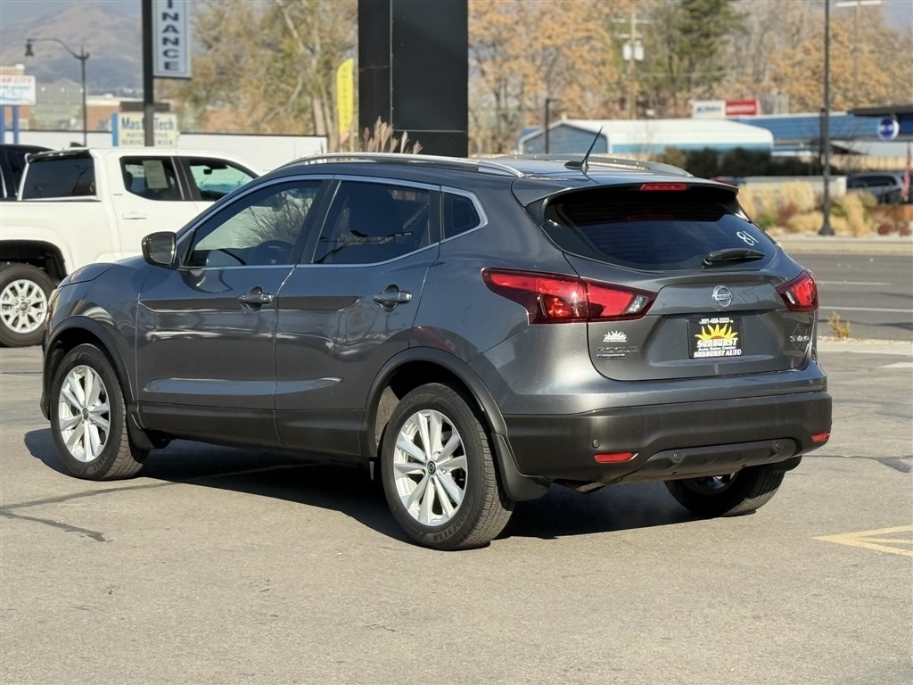 2019 Nissan Rogue Sport SV photo 4