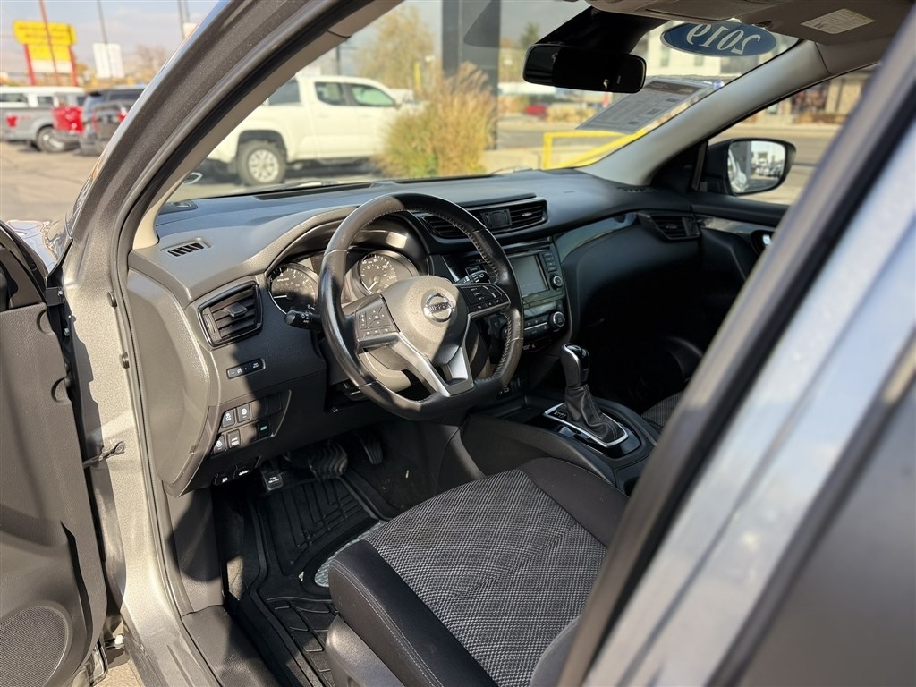 Nissan Rogue Sport AWD SV 2019