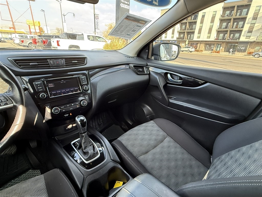 Nissan Rogue Sport AWD SV 2019