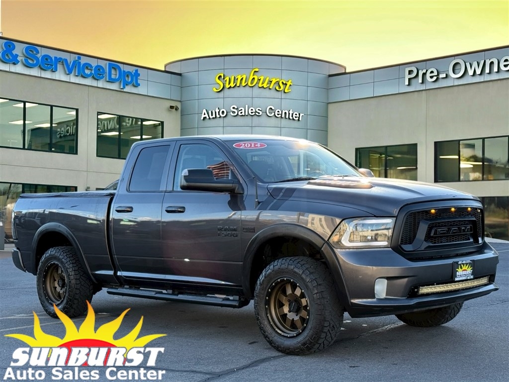 2014 RAM 1500 4WD Quad Cab 140.5" Express