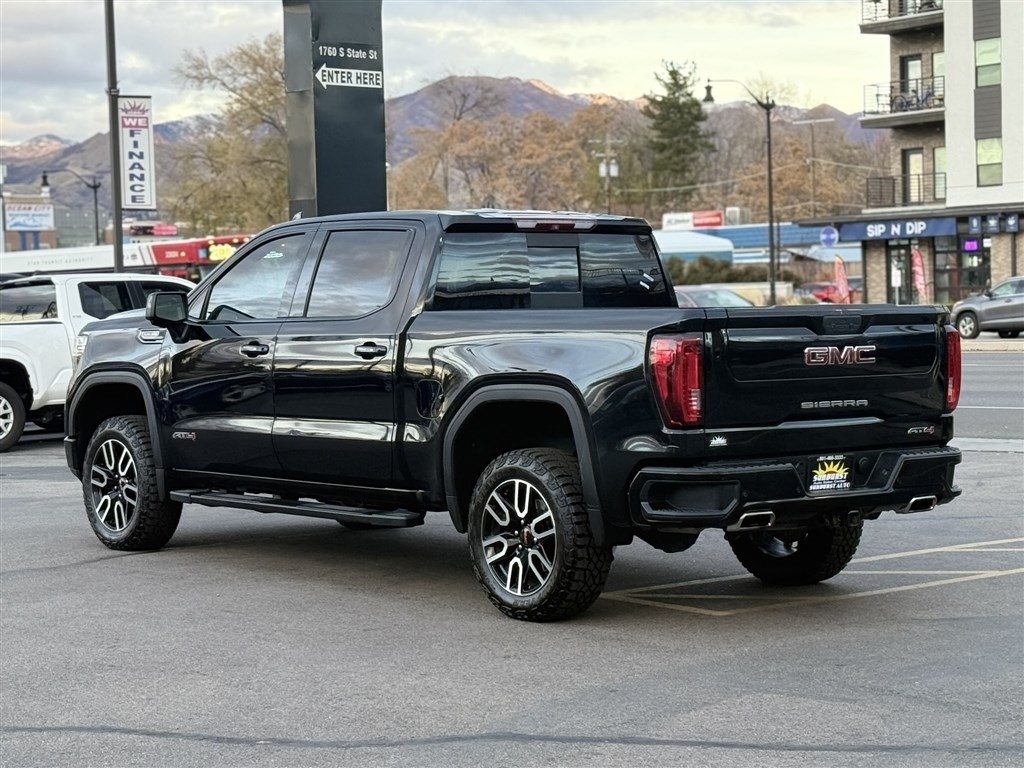 GMC Sierra 1500 4WD Crew Cab 147" AT4 2019