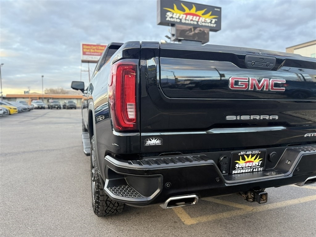 GMC Sierra 1500 4WD Crew Cab 147" AT4 2019