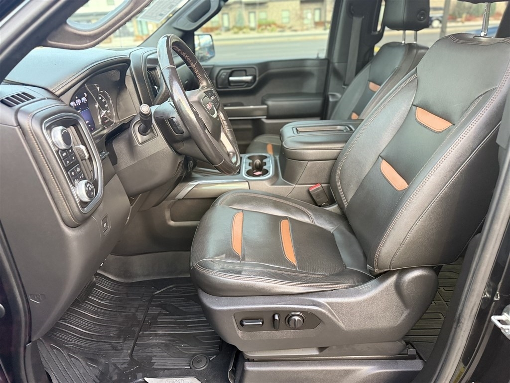 GMC Sierra 1500 4WD Crew Cab 147" AT4 2019