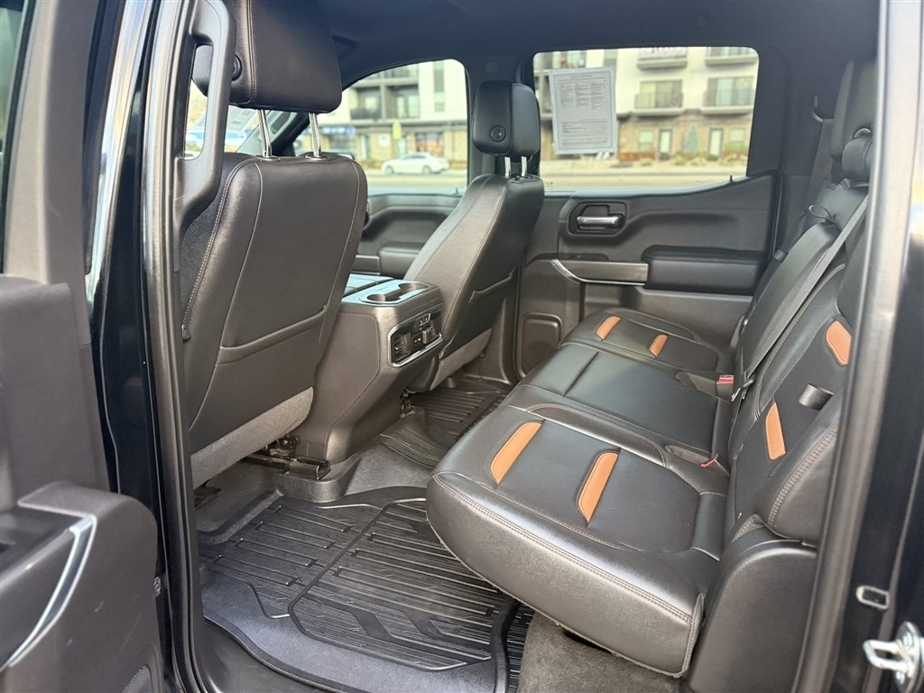 GMC Sierra 1500 4WD Crew Cab 147" AT4 2019