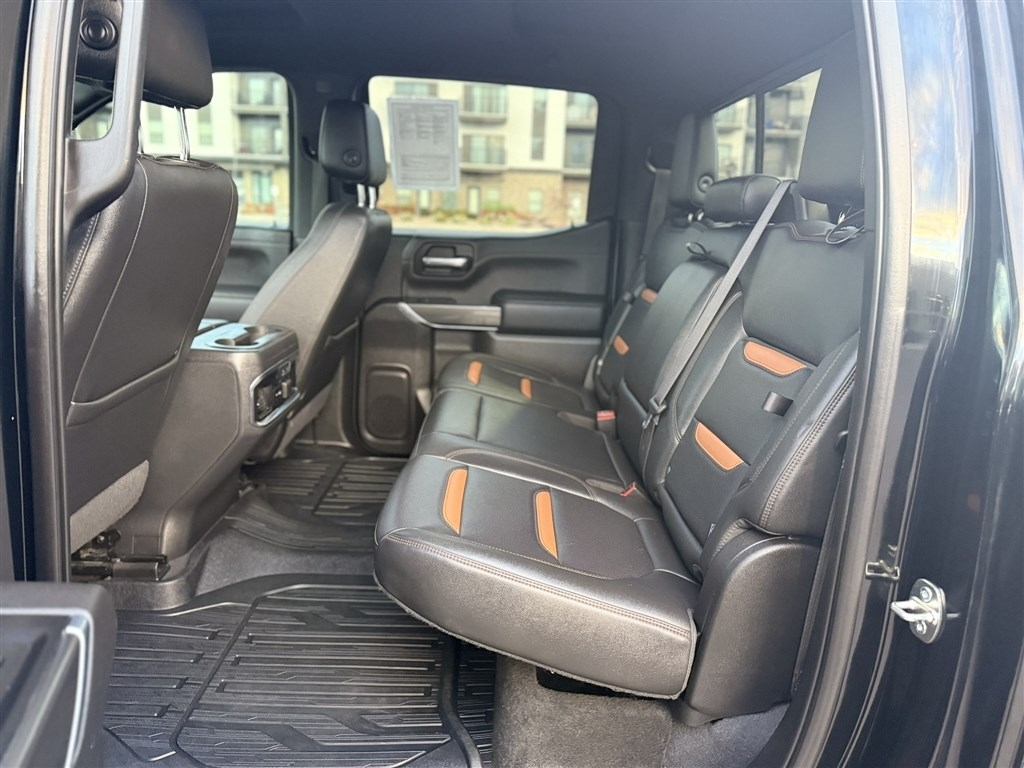 GMC Sierra 1500 4WD Crew Cab 147" AT4 2019