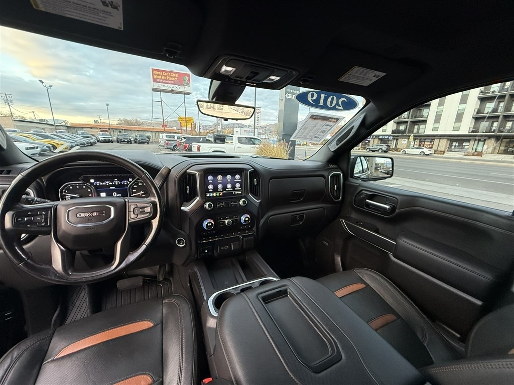 GMC Sierra 1500 4WD Crew Cab 147" AT4 2019