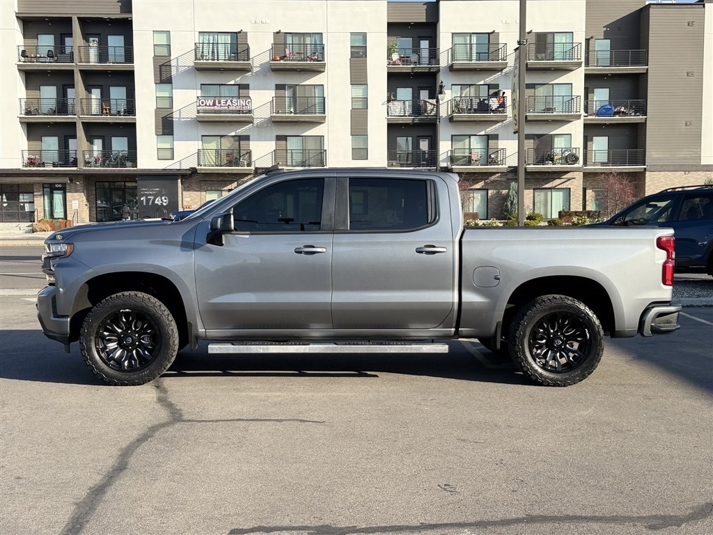 Chevrolet Silverado 1500 4WD Crew Cab 147" RST 2020
