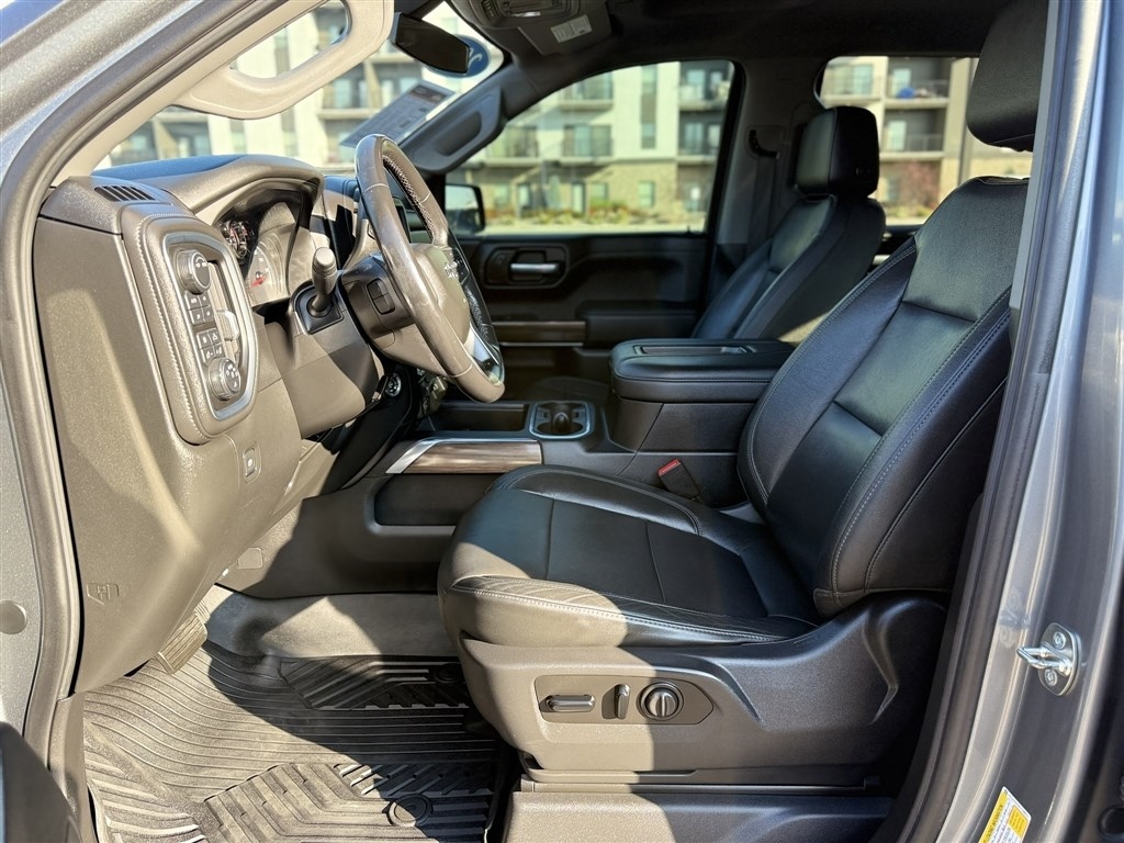 Chevrolet Silverado 1500 4WD Crew Cab 147" RST 2020