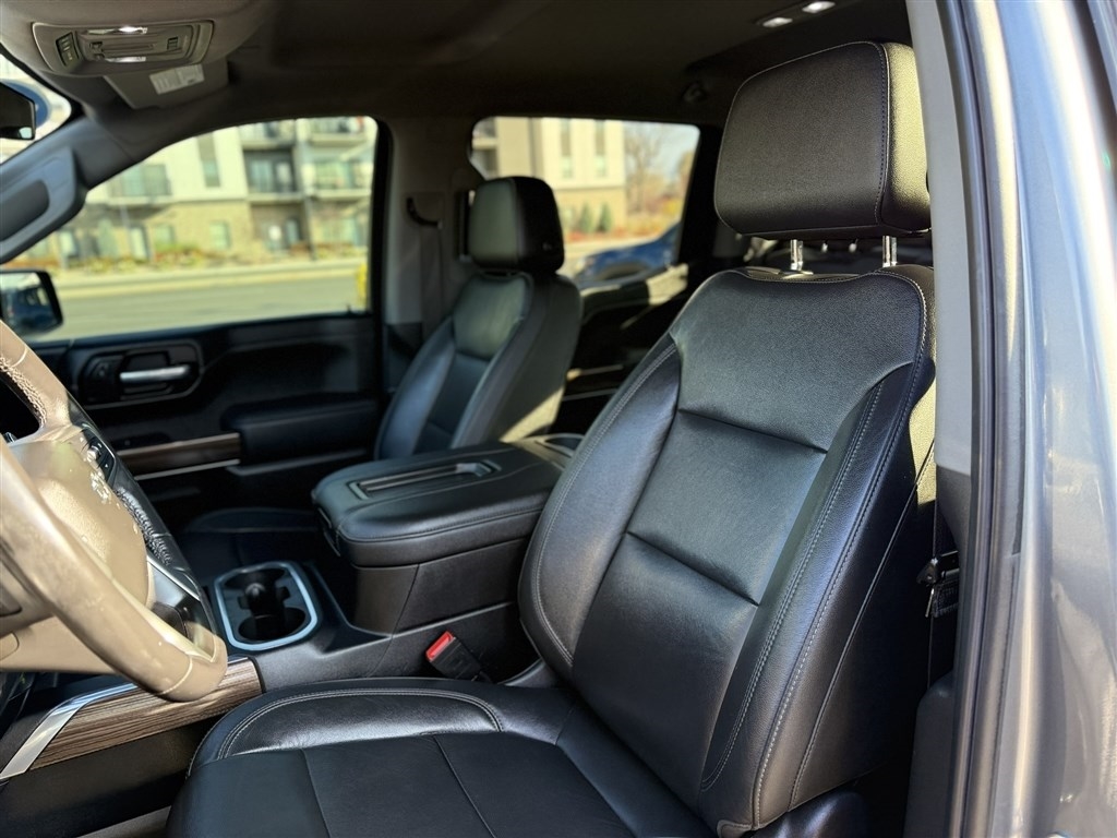 Chevrolet Silverado 1500 4WD Crew Cab 147" RST 2020