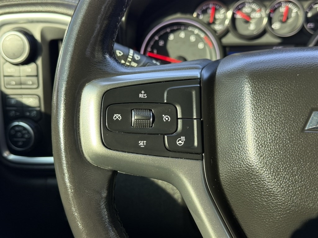 Chevrolet Silverado 1500 4WD Crew Cab 147" RST 2020