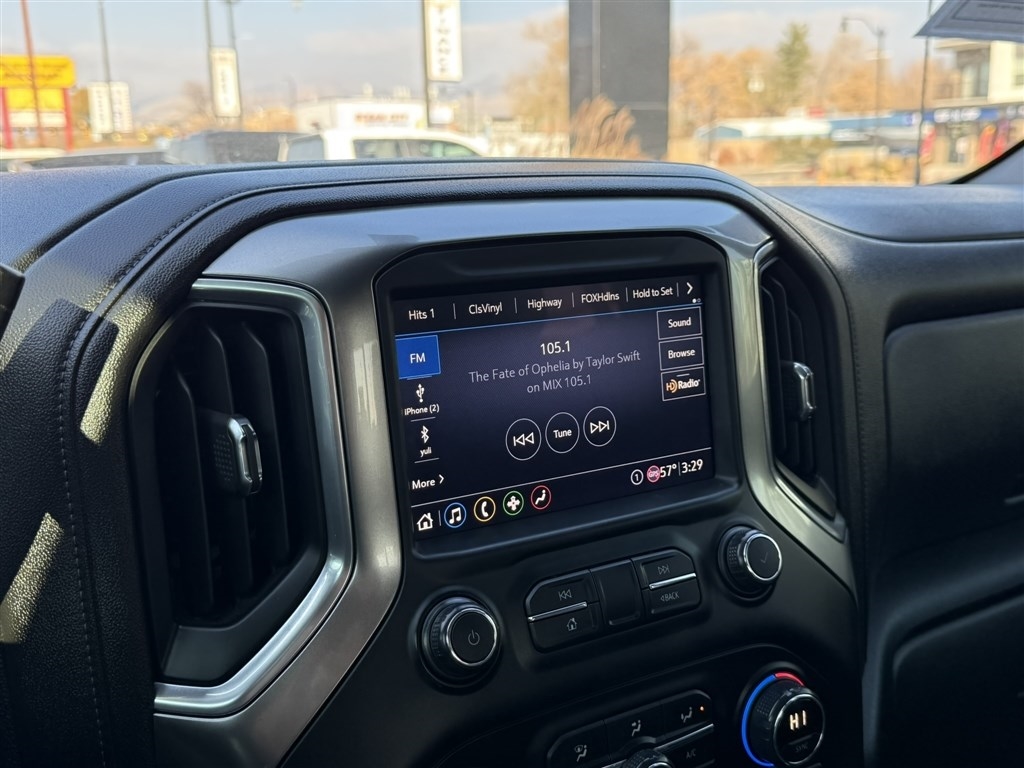 Chevrolet Silverado 1500 4WD Crew Cab 147" RST 2020